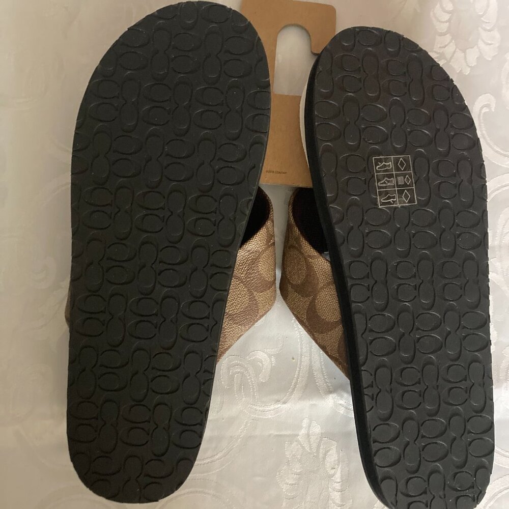 Coach 9 Brown Men's Flip Flops - Picture 5 of 7